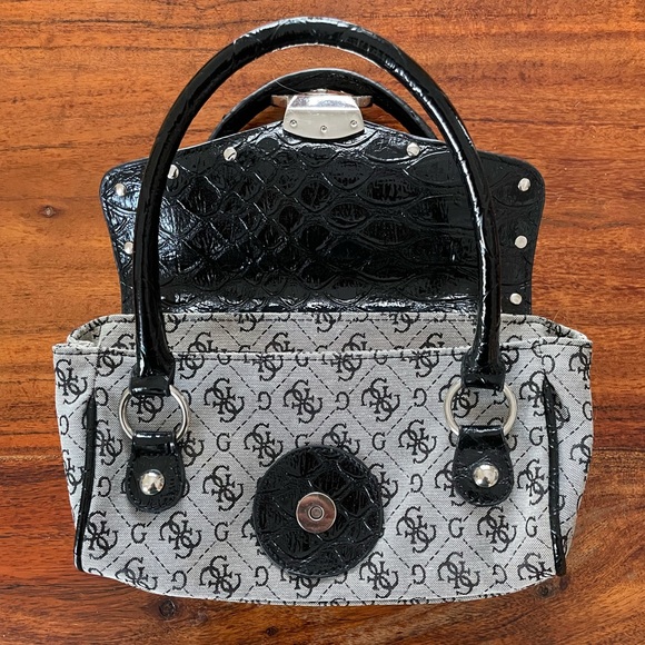 Guess bag - Picture 2 of 4